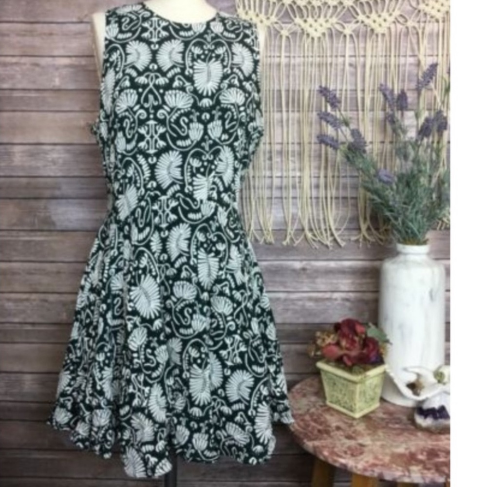 H&M pleated dress - Green and white